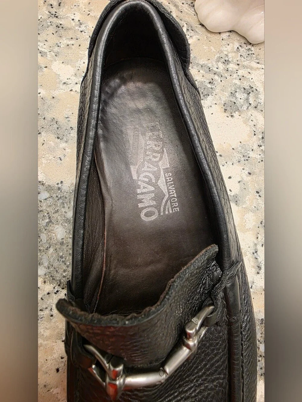 Salvatore Ferragamo Grandioso Black Gancini Bit Loafers UR 22334 Size 7.5